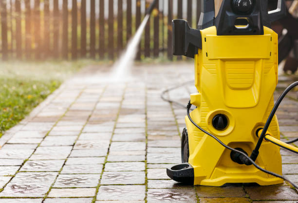 Best Rust Removal  in Whitehall, WI